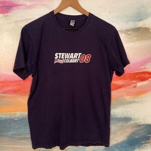 🔥EC🔥2008 Comedy Central Jon Stewart and Steven Colbert 100% Cotton Prez Tee
